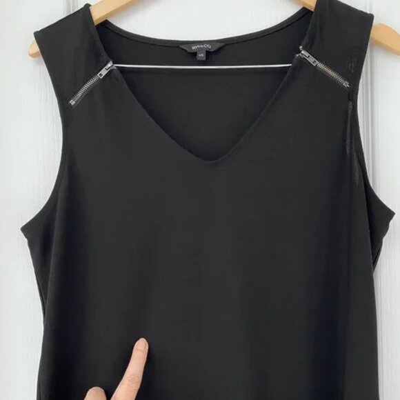 RW&CO - Black Sleeveless Blouse with Decorative Zipper Shoulder - Picture 4 of 7